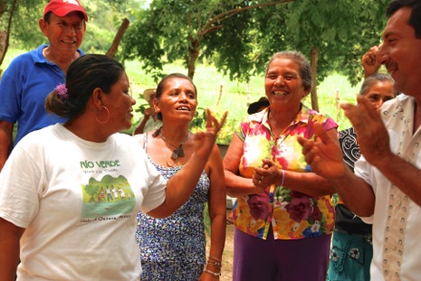Celebrando el papel de la mujer en la lucha contra la represa