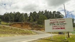 Cartel en los Altos de Chiapas