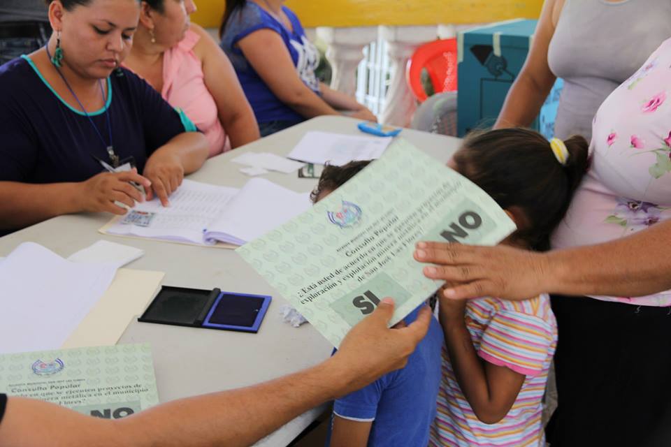 Campesinos votaron en contra de la minería en El Salvador