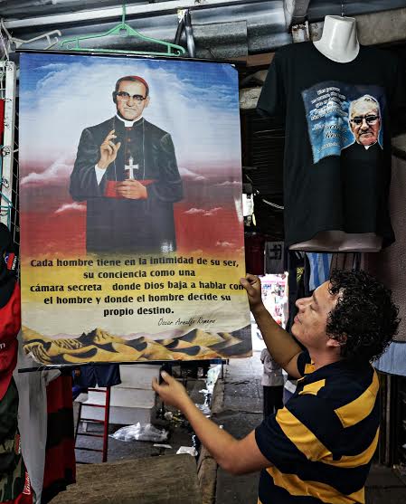 Monseñor Romero a un paso de convertirse en el primero santo de El Salvador