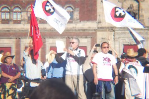 Comité del 68 en el mitin en el Zócalo, Ciudad de México.