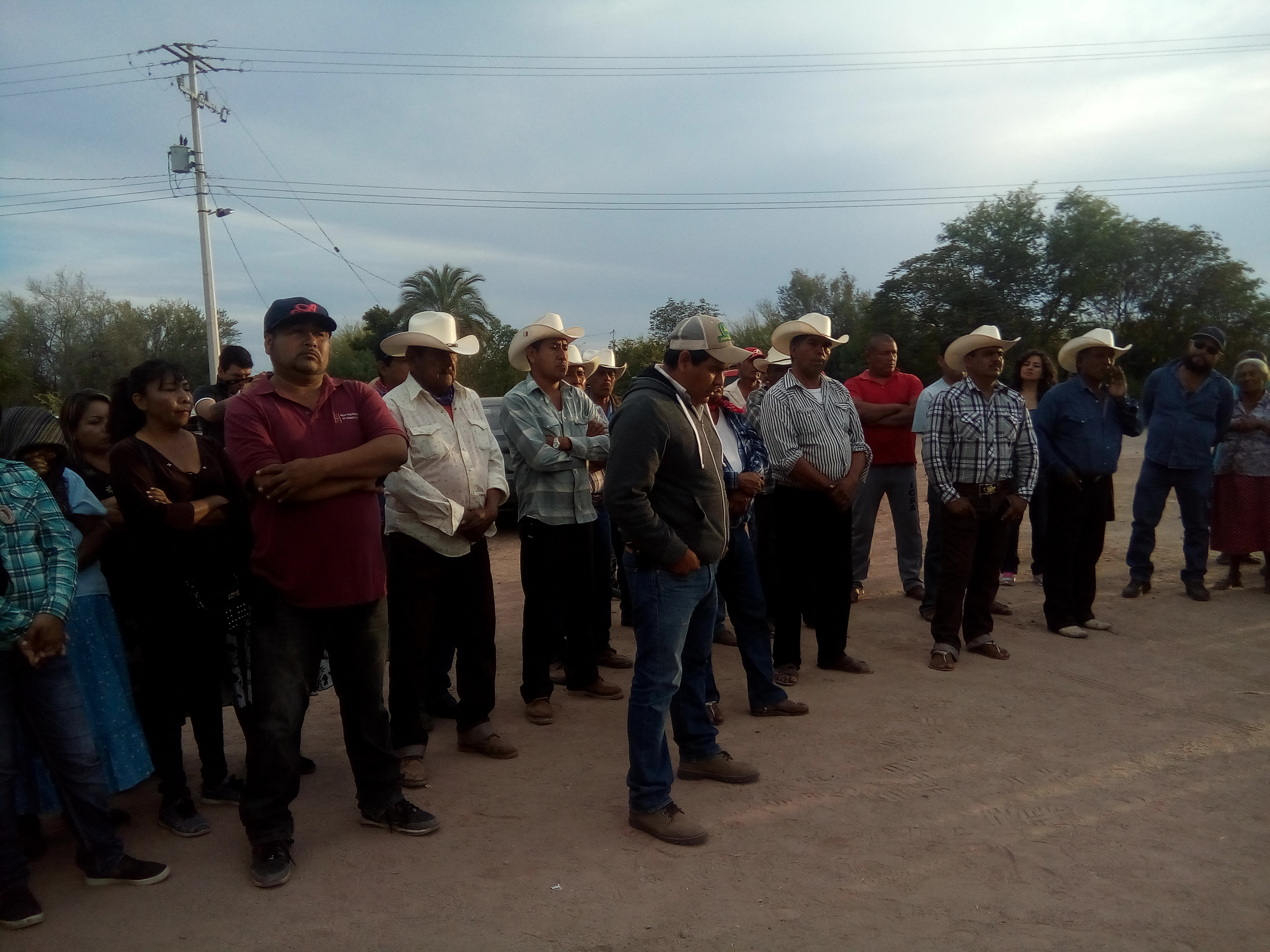Camino a la capital, los jornaleros de San Quintín dejan alianzas en el Norte